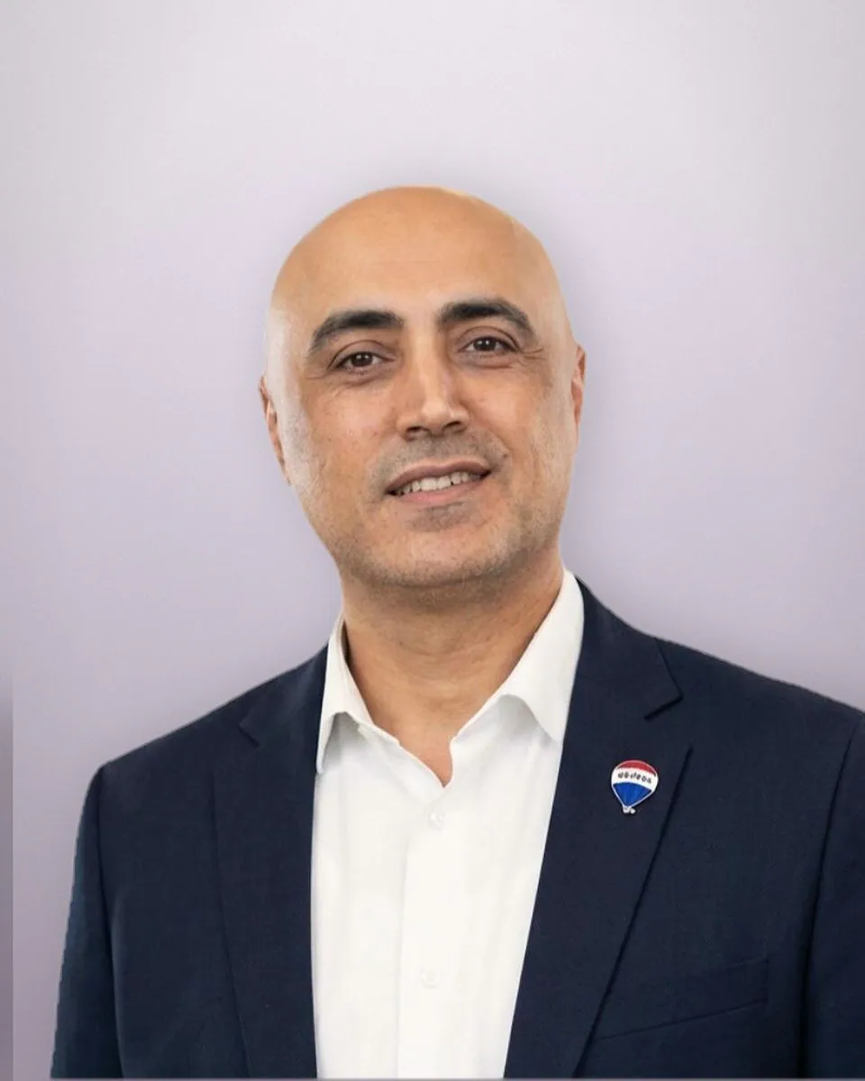 Azmi Parlar